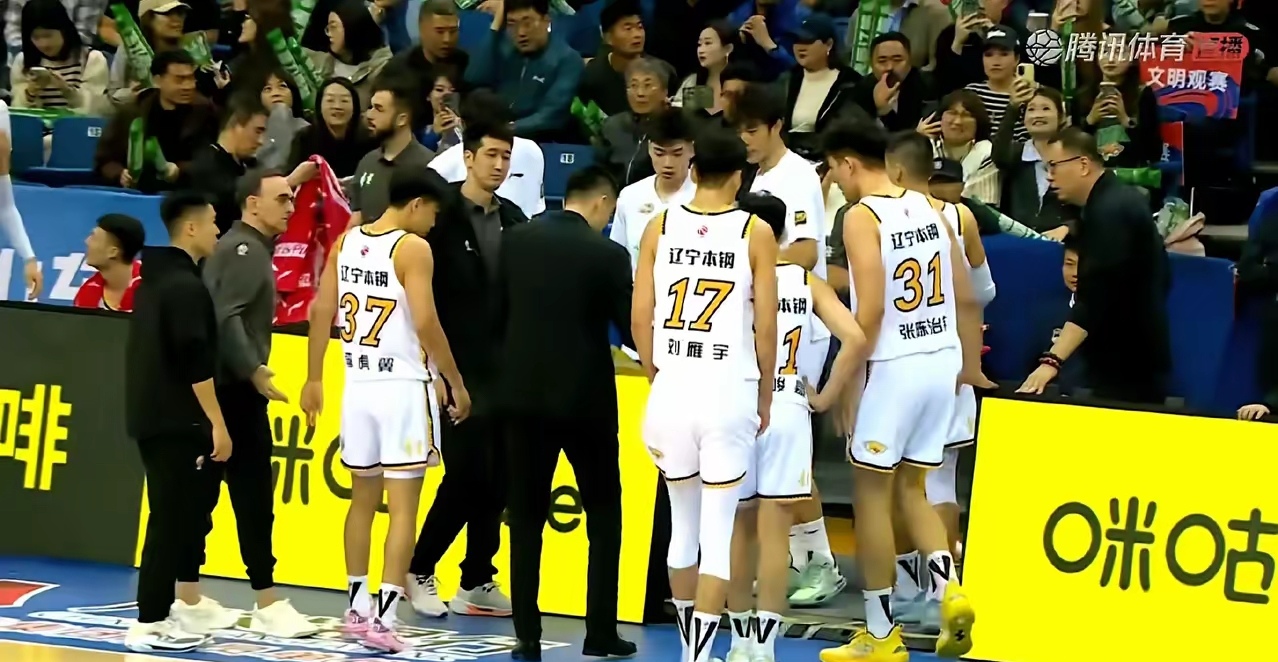 实力坚强球员在区域比赛中展现出众表现(实力坚强球员在区域比赛中展现出众表现什么) 实力坚强球员在区域比赛中展现出众表现(实力坚强球员在区域比赛中展现出众表现什么)